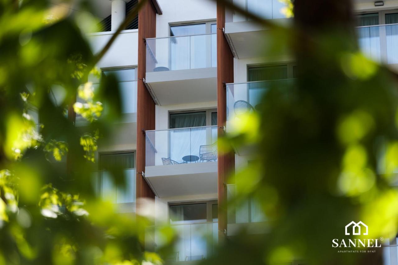 Apartament Prestige Z Dostepem Do Basenow,Strefy Saun,Jacuzzi - Pinea Apartments Pobierowo-Sannel Apartments For Rent 外观 照片