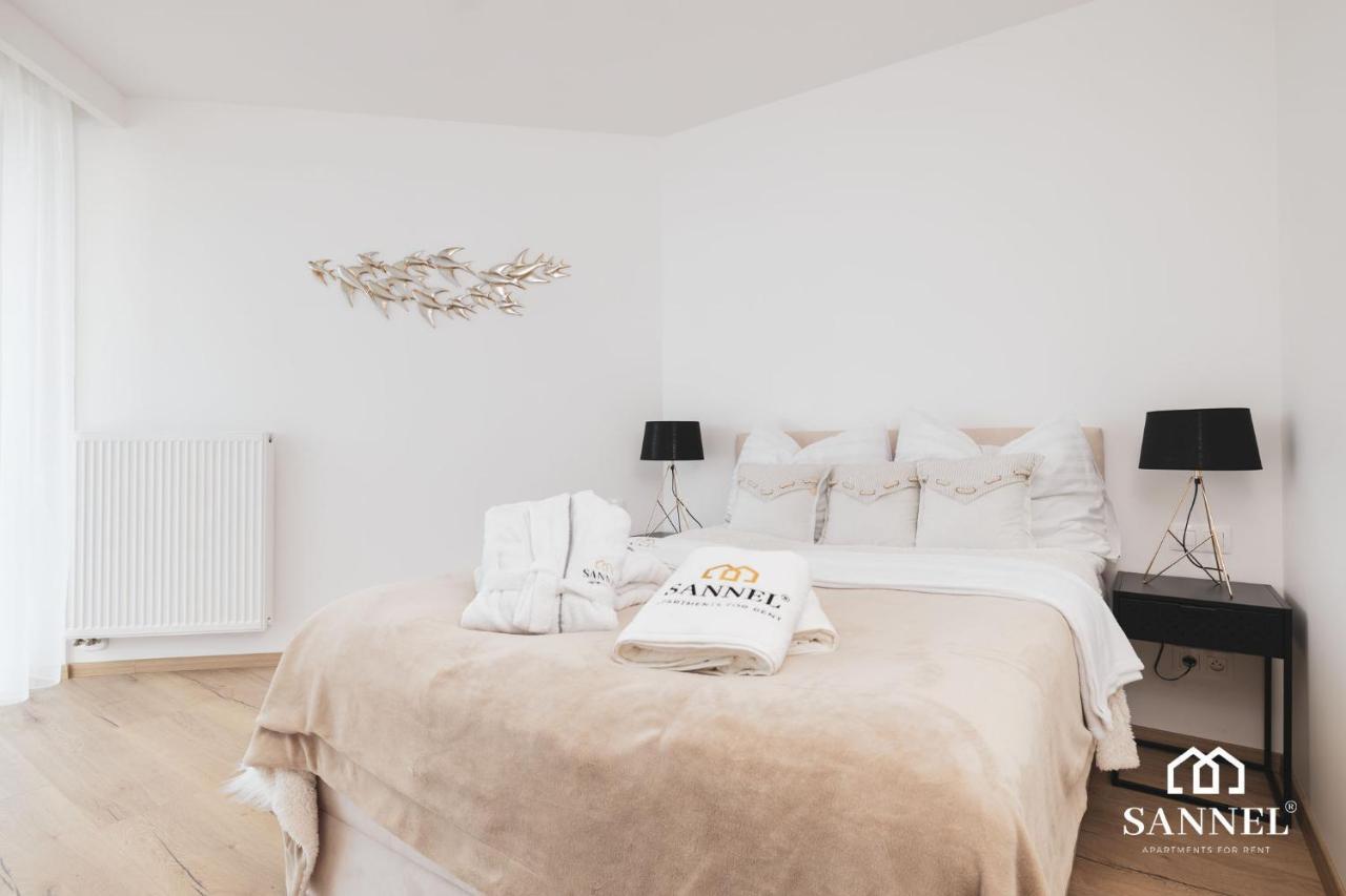 Apartament Prestige Z Dostepem Do Basenow,Strefy Saun,Jacuzzi - Pinea Apartments Pobierowo-Sannel Apartments For Rent 外观 照片